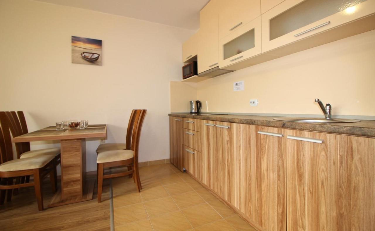 Allia Apartments Ravda Esterno foto