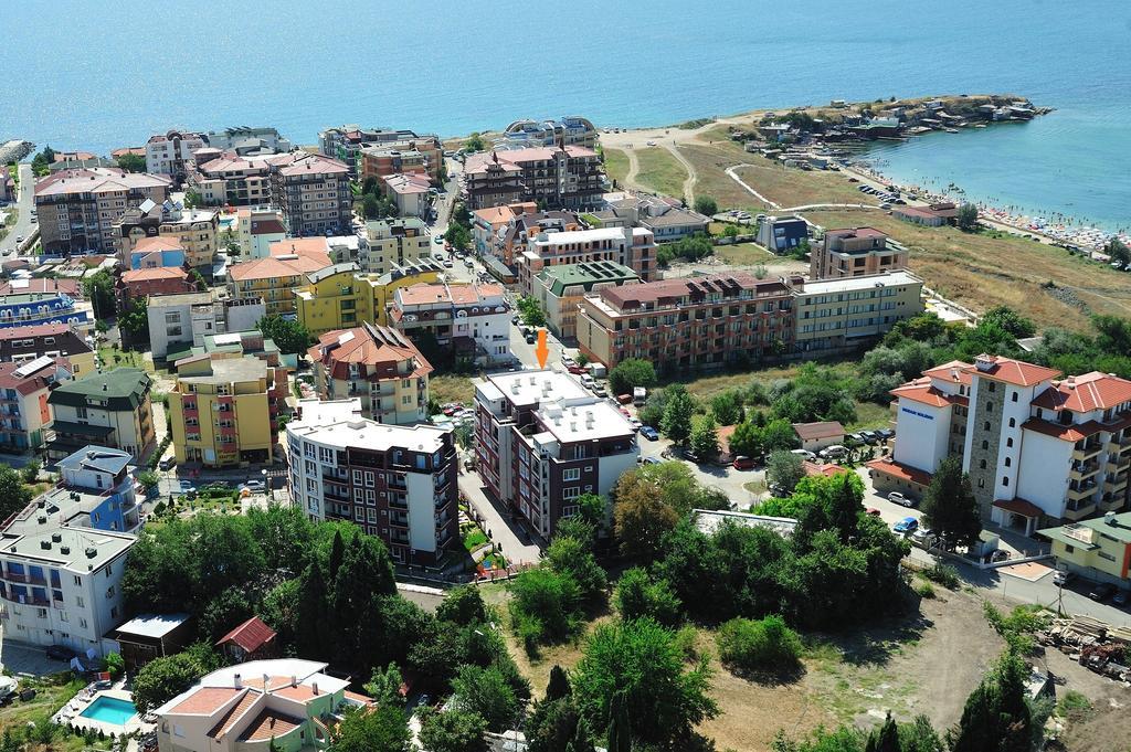 Allia Apartments Ravda Esterno foto