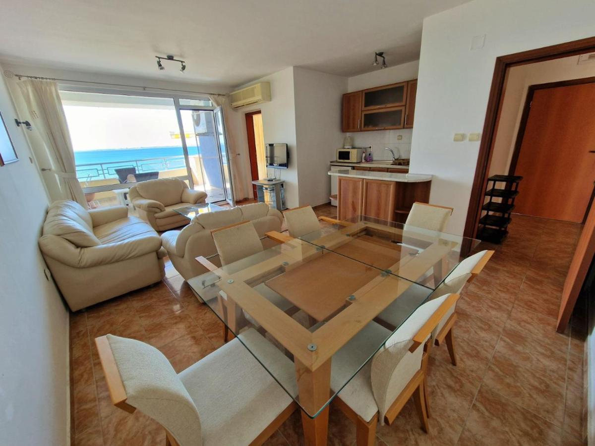 Allia Apartments Ravda Esterno foto