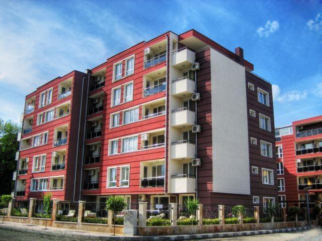 Allia Apartments Ravda Esterno foto