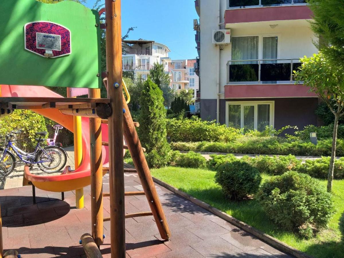 Allia Apartments Ravda Esterno foto